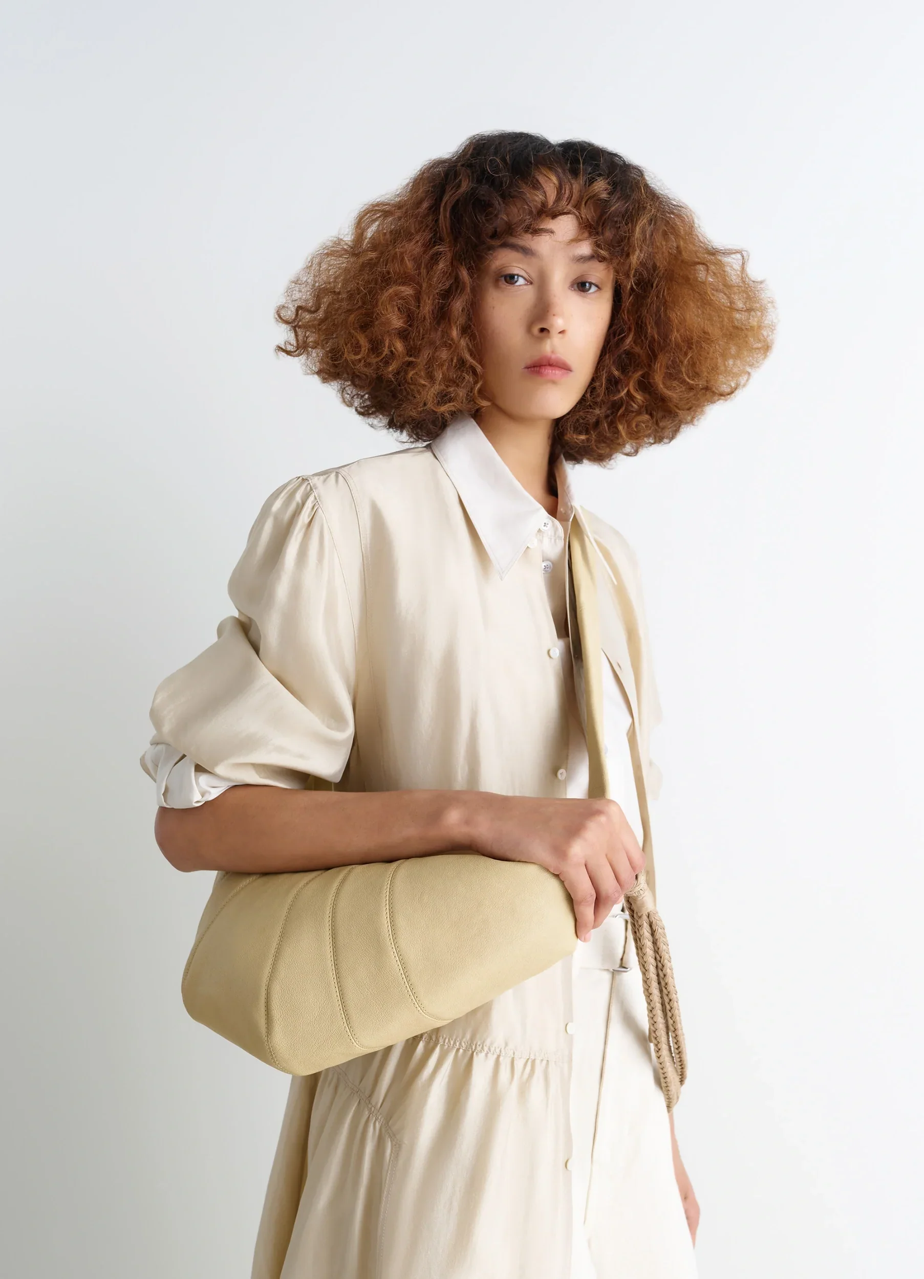 BRAID MEDIUM CROISSANT BAG IN LEATHER - Image 2