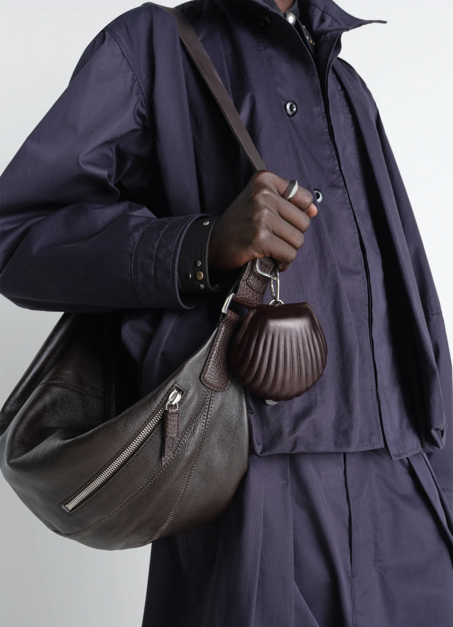 CARLOS SHELL KEY RING IN LEATHER - Image 2