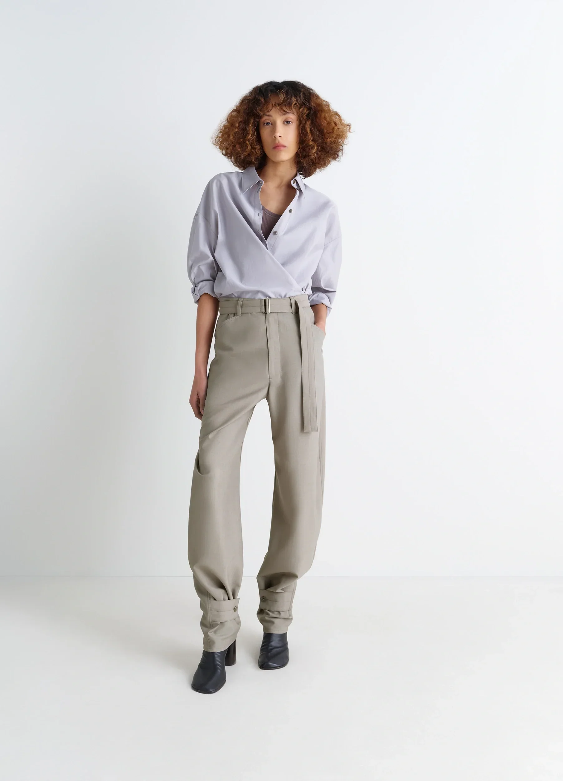 CURVED TAILORED PANTS IN POLYWOOL