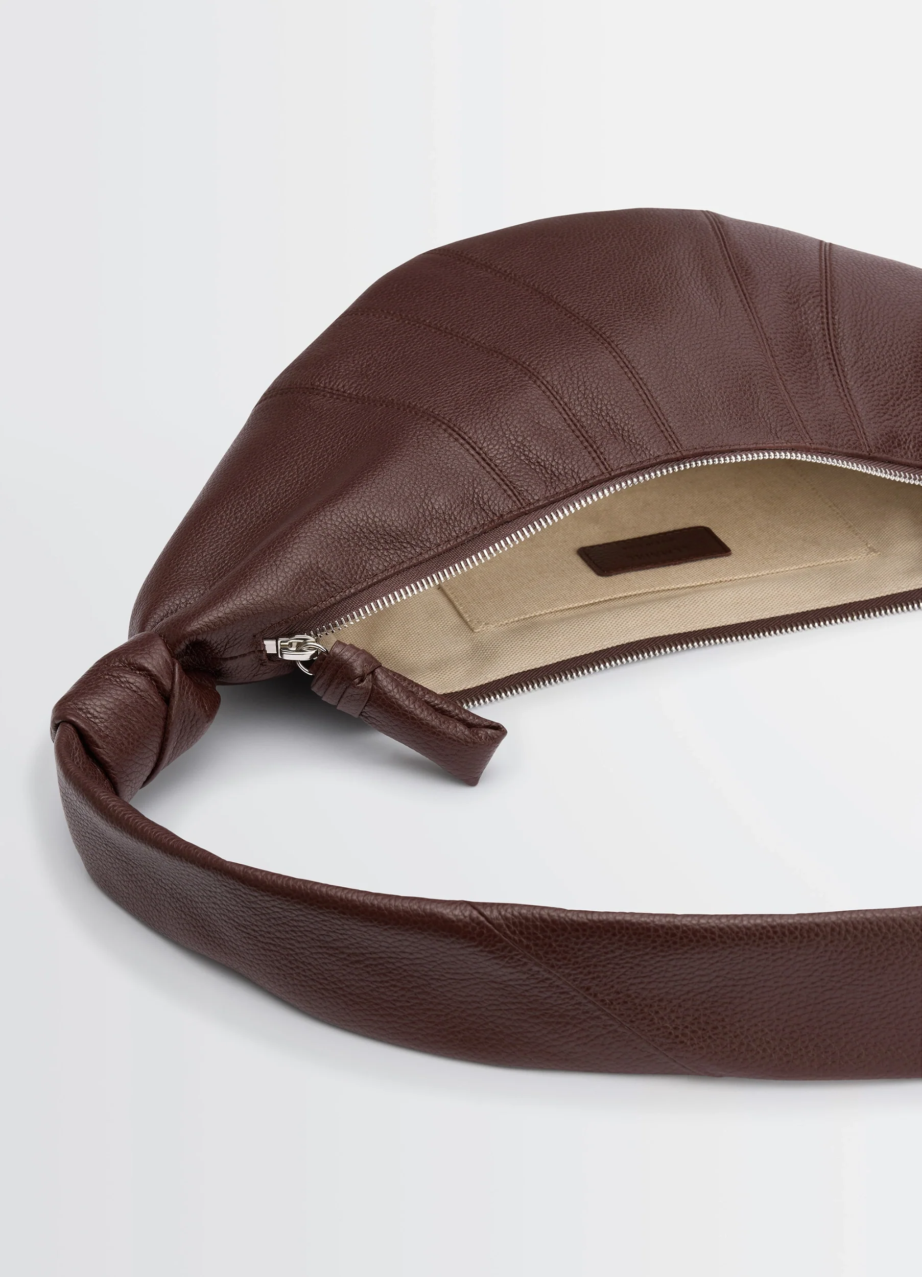 MEDIUM CROISSANT BAG IN LEATHER - Image 4