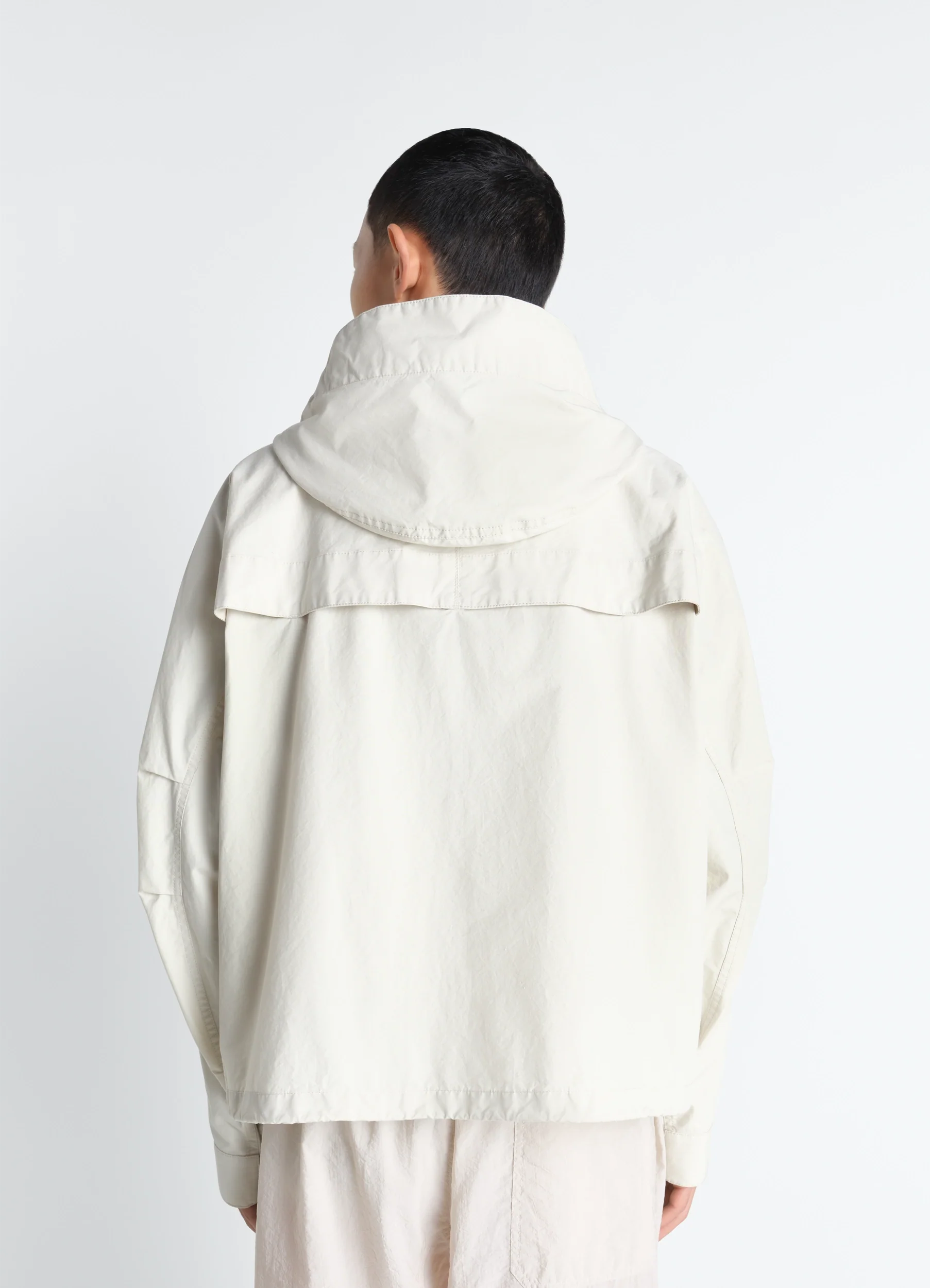 SHORT RAIN PARKA IN VENTILEĀ® COTTON - Image 9