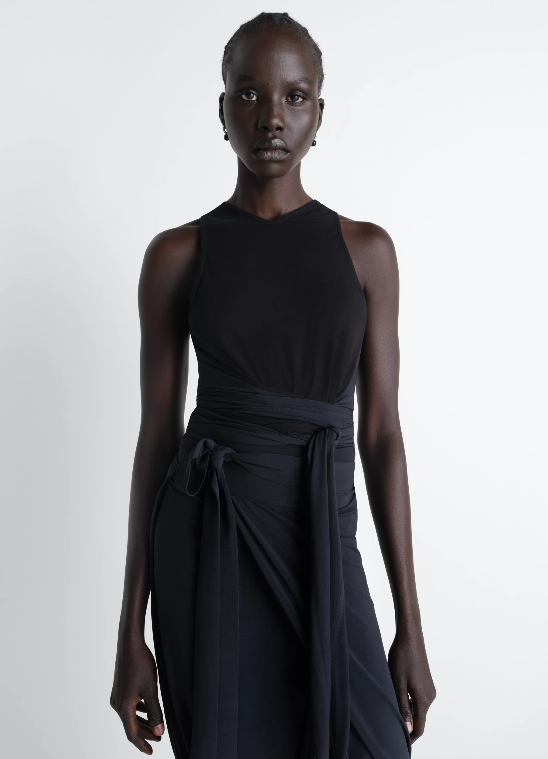 SLEEVELESS WRAP TOP IN VISCOSE CREPE JERSEY