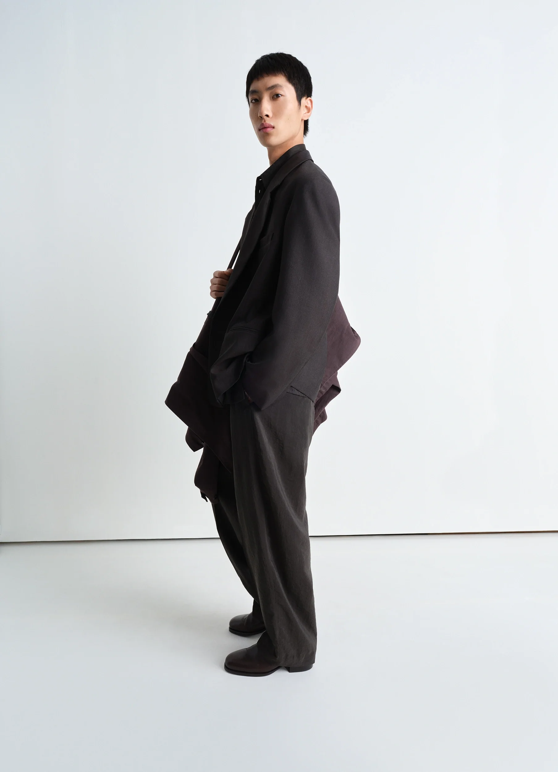 SOFT DOUBLE BREASTED JACKET IN POLYWOOL - Image 4