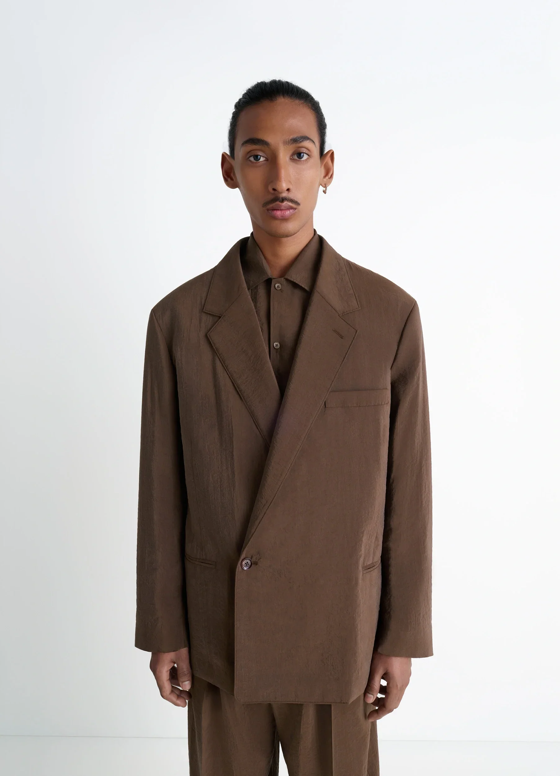 SOFT DOUBLE BREASTED JACKET IN DRY SILK