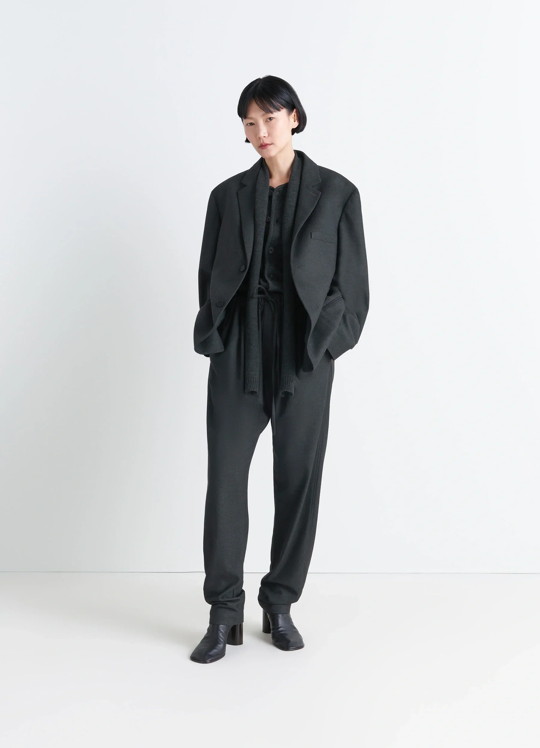 SOFT SINGLE BREASTED JACKET IN CASHMERE - Image 2