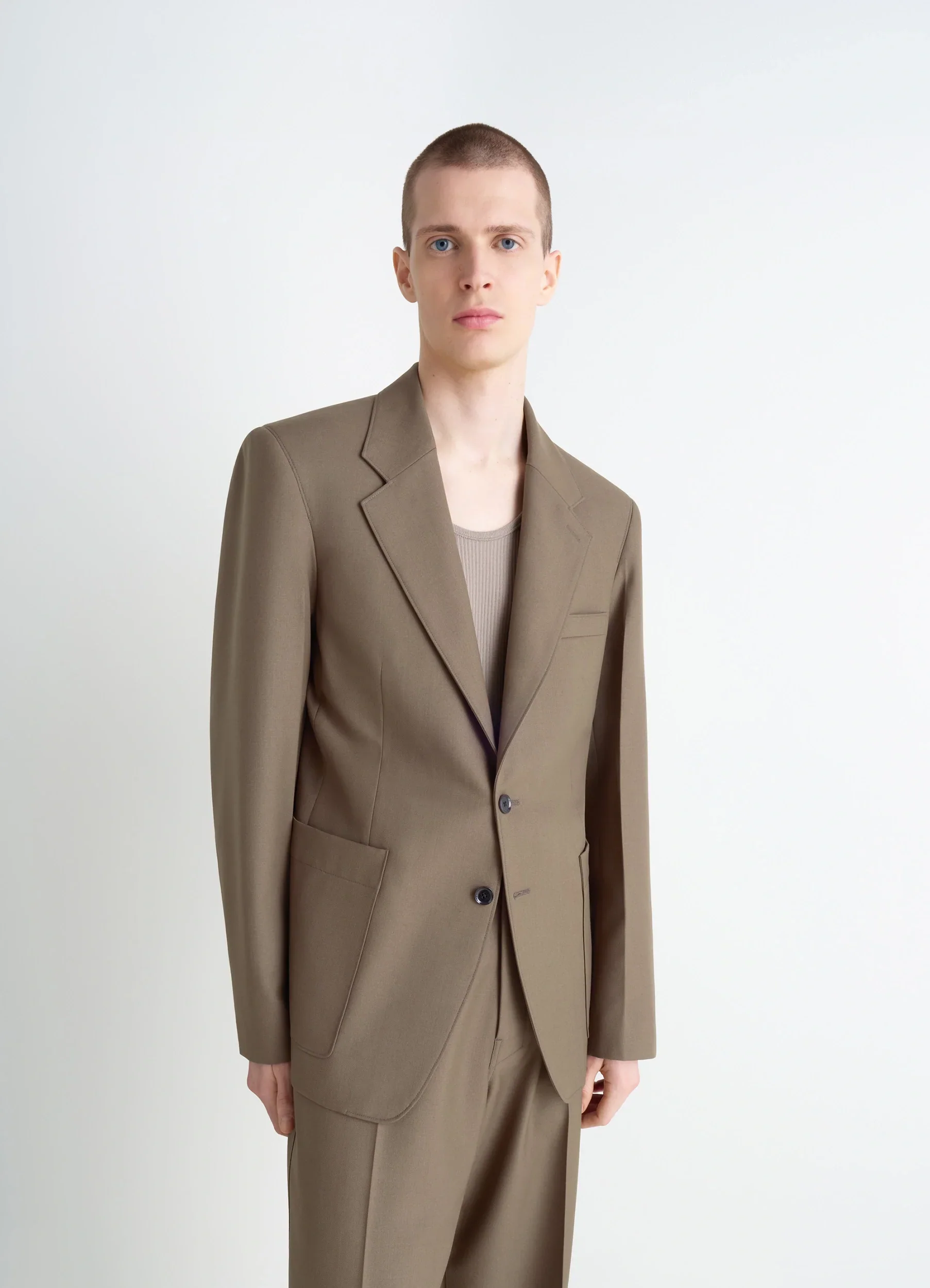 TAILORED SINGLE BREASTED JACKET IN POLYWOOL