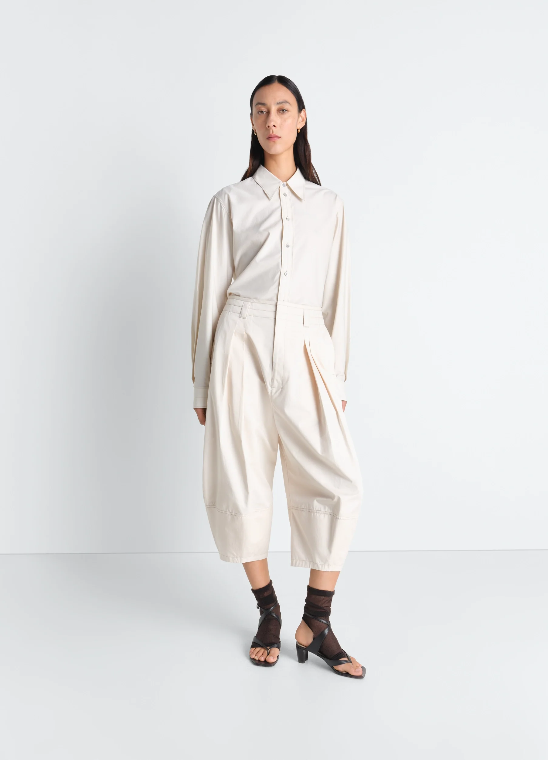 VOLUME BERMUDAS IN COTTON SATIN